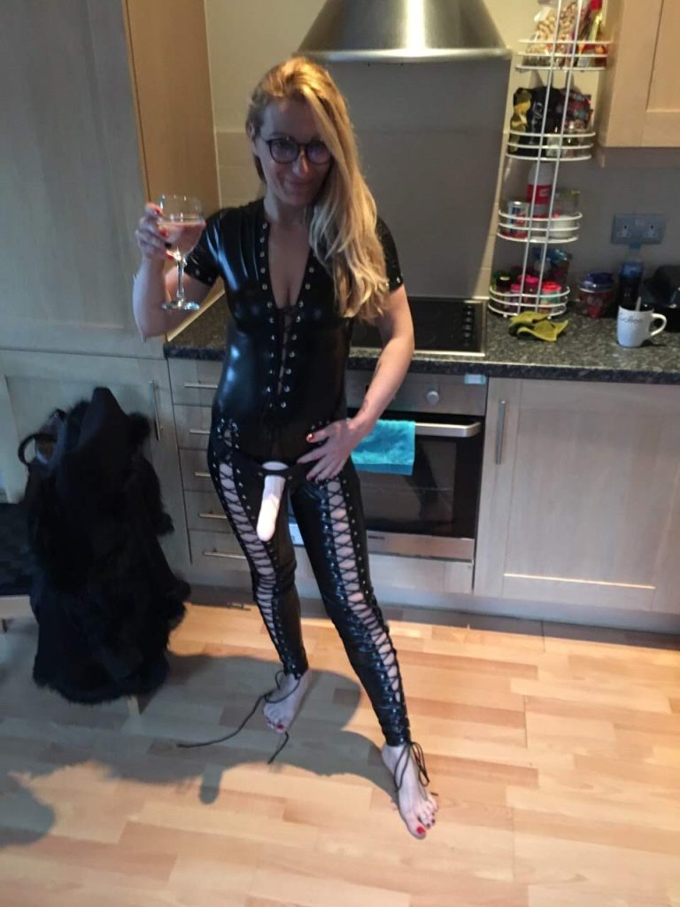hot23 karen Transexual Best Escorts