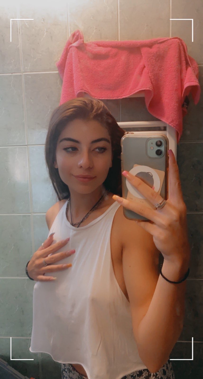 0Summer26Babe Bisexual,Spanish,G cup,Green,Thai