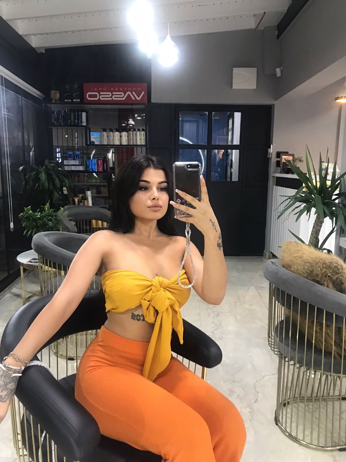 Elsa 23 Female,5'3 or under(160cm),F cup,Green,Disabled