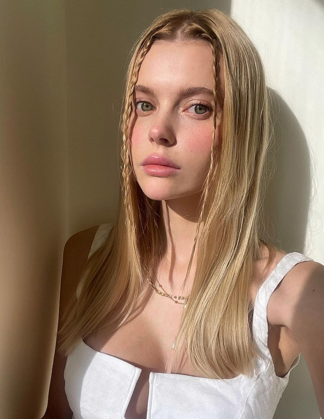0Summer26Babe Bisexual,Spanish,G cup,Green,Thai