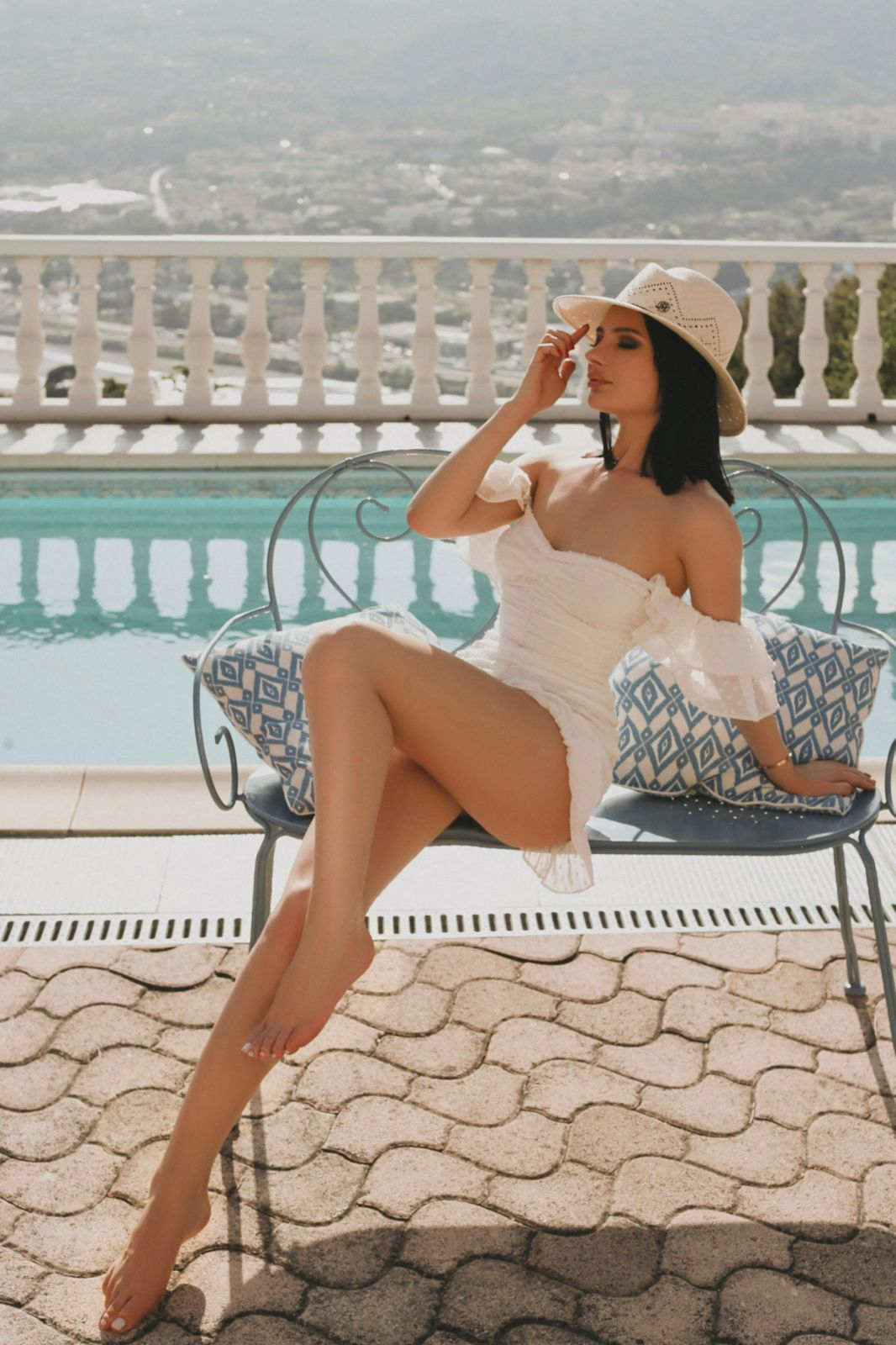 Alsa23Sexy 5'3 or under(160cm),Bisexual,Tall,Spanish,Brown