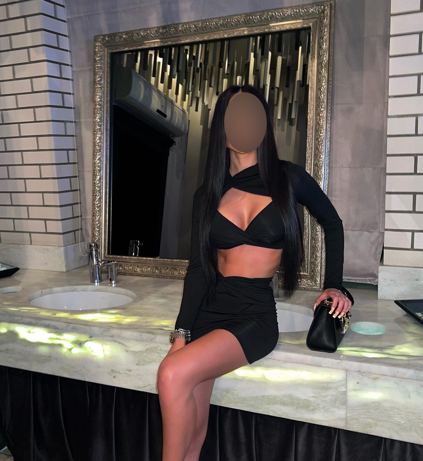 KellySEXSEX1 Female,5'3 or under(160cm),Bisexual,Green,Groups/Paties